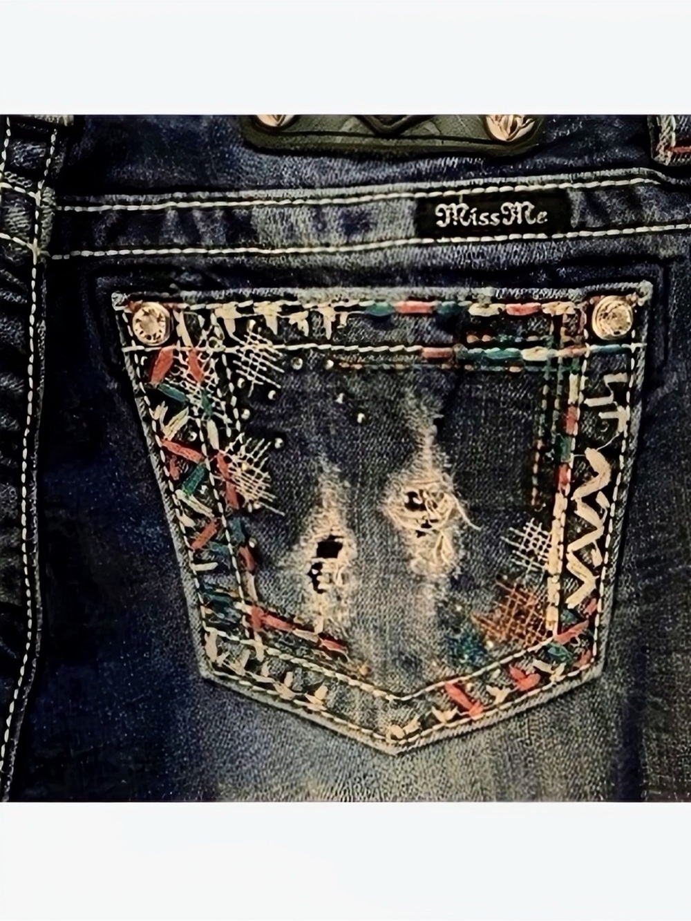 Gorgeous Y2K Vintage Miss Me Signature Boot Jeans Embellished Pockets 34” Inseam